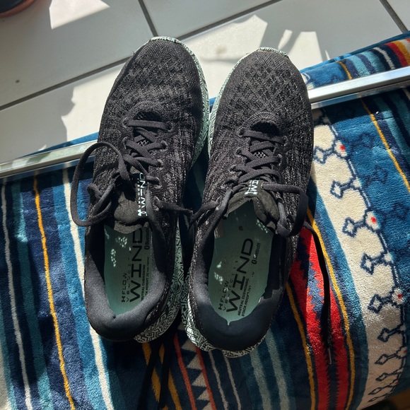 Under Armour Flow Velocity - Picture 4 of 4